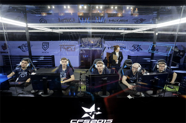 视发牌手的 视发牌手的